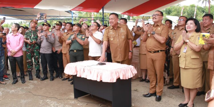 Limi Mokodompit Dampingi Gubernur Sulut Olly Dondokambey Meresmikan Rumah Sakit Pratama Dumoga