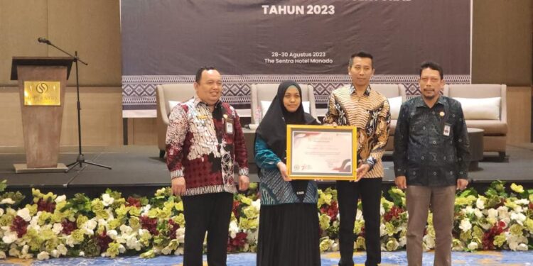 Pemkot Kotamobagu Raih Penghargaan dari BPS Provinsi