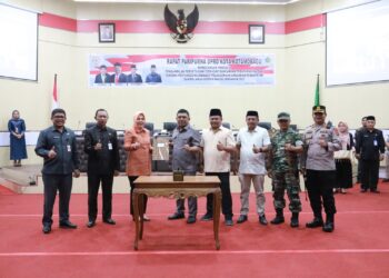 Wali Kota Kotamobagu Hadiri Rapat Paripurna Persetujuan Ranperda Pertanggungjawaban APBD 2022