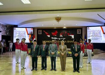 Walikota Kotamobagu di Anugrahi Dua Pengharagaan dari IPDN