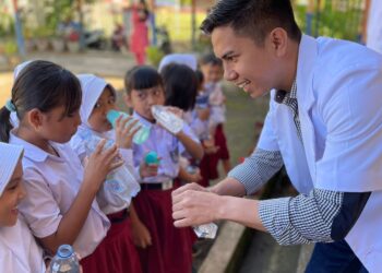 Drg Adiyatma Berikan Penyuluhan Kesehatan Gigi Dan Mulut di SDN 02 Otam