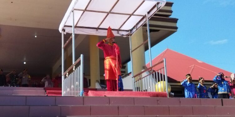 Wakili Pj Bupati Bolmong, Sekda Tahlis Galang Pimpin Upacara Peringatan HUT ke-59 Provinsi Sulut
