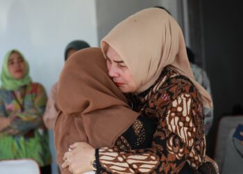 Suasana Haru, Saat Tatong Bara Pimpin Apel Kerja Terakhir Sebelum Purna Tugas
