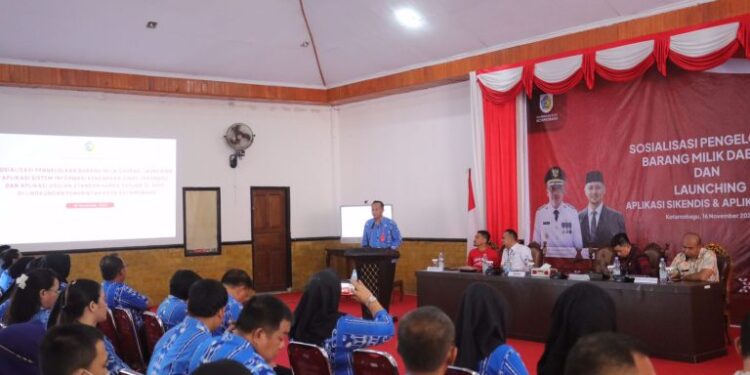 Sekda Buka Sosialisasi Pengelolaan Barang Milik Daerah dan Launching Aplikasi SIKENDIS dan e- SHS