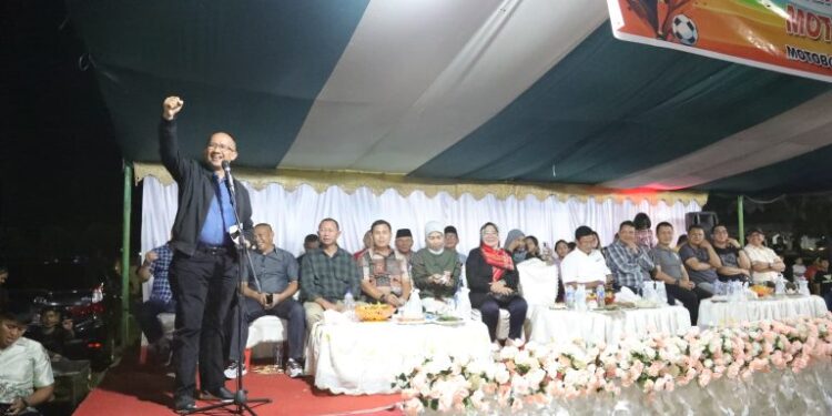 Pj Wali Kota Tutup Tournament Sepak Bola se – BMR Motoboi Kecil Cup