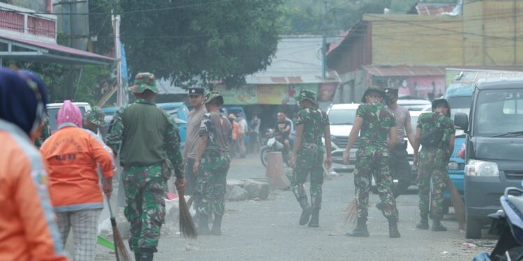 Kodim Bolmong Gelar Aksi Bersih Bersih Pasar Sambut Hari Juang TNI Ke-78