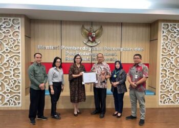 Pemkot Kotamobagu Terima Penghargaan Dari Kementerian P3A