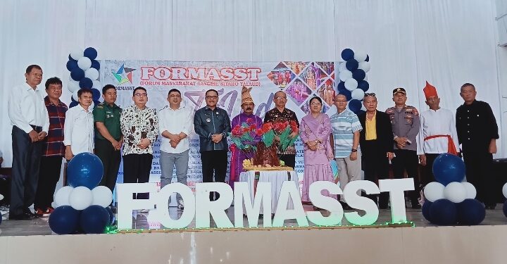 Hadiri Upacara Adat Tulude, Ketua DPRD Meiddy Makalalag : Kegiatan Budaya Harus Dilestarikan Bersama