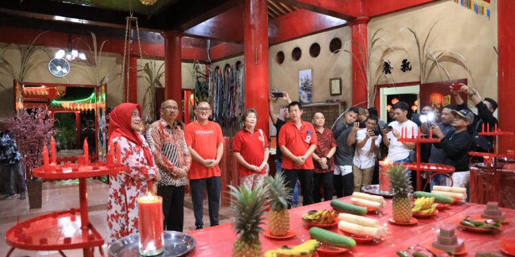 Pj. Wali Kota Kotamobagu Hadiri Perayaan Imlek 2575