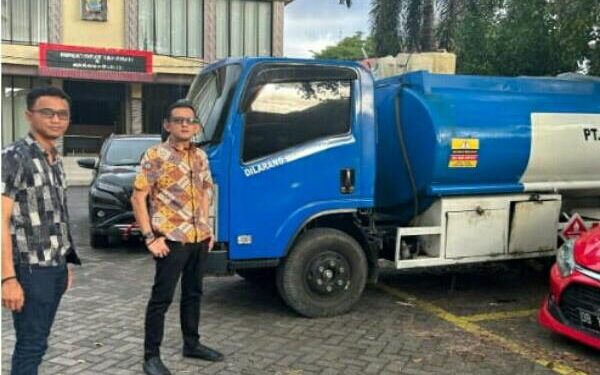 Armada PT.Kutai Energi Abadi Bersama Dua Sopir Asal Kota Bitung Diamankan Polisi Saat Hendak Mengisi BBM Jenis Solar Subsidi