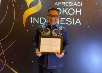 Lebih Dekat Dengan Dr Hamim Pou S.Sos MH: Perjalanan Inspiratif Seorang Politikus Berprestasi