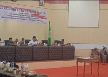 Dipimpin Meiddy Makalalag, DPRD Kotamobagu Gelar Rapat Paripurna Penutupan dan Pembukaan Masa Persidangan Tahun 2024