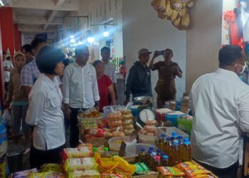 Disperindag Dan PD Pasar Kota Manado Pastikan Harga Bapok Stabil Dibulan Suci Ramadhan! Polisi Temukan Harga Beras Yang Di ‘Markup’ Dari 7 Kios