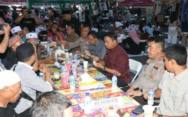Buka Puasa Bersama Warga Manado, Kapolda Irjen Yudhiawan Jamin Keamanan di Bulan Suci Ramadhan Hingga Berbagi Tips Mudik
