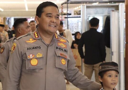 Polresta Manado Buka Puasa Hingga ‘Traktir Belanja’ Anak Yatim Dan Kaum Dhuafa