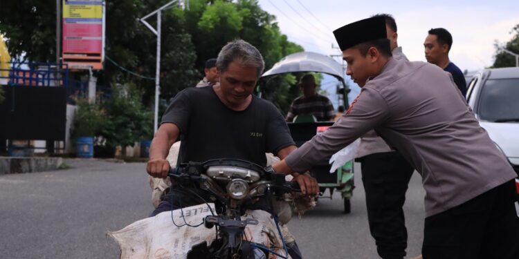 Polsek Kotamobagu Utara Gelar Buka Puasa Bersama dan Berbagi Takjil