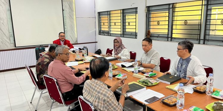 Limi Mokodompit Sukses Selesaikan Gelar Doktor dan Tugas Negara