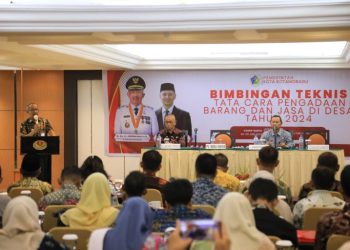 Pj Wali Kota Kotamobagu Buka Bimtek Pengadaan Barang dan Jasa di Desa Tahun 2024