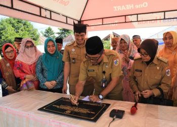 Wakili Pj Wali Kota, Agung Adati Resmikan Pasar Binarundak di Motoboi Besar