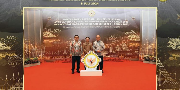 Ketua DPRD Meiddy Makalalag Hadiri Seminar Nasional BPK RI, Presiden Jokowi Sampaikan Hal Ini