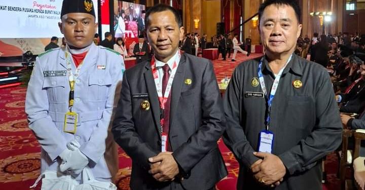 Duplikat Bendera Pusaka Diterima Pj Bupati Jusnan Mokoginta, Akan Dikibarkan di Bolmong