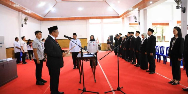 Pj Walikota Kotamobagu Lantik Pejabat Fungsional Pemkot