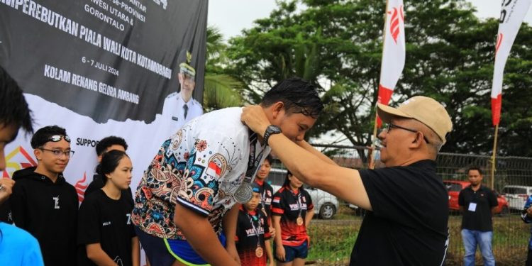 Pj Walikota Kotamobagu Resmi Buka Kejuaraan Renang Znergy Cup