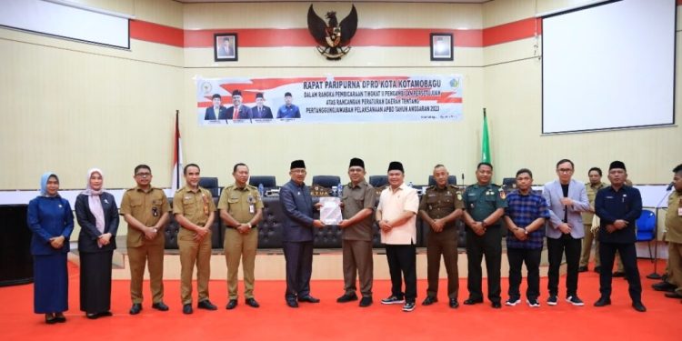 Pj Walikota Hadiri Rapat Paripurna Tingkat II DPRD Kotamobagu