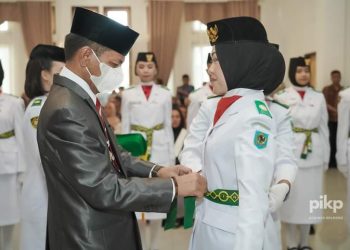 Pj Bupati Jusnan Mokoginta Kukuhkan 36 Anggota Paskibraka Angkatan Tahun 2024