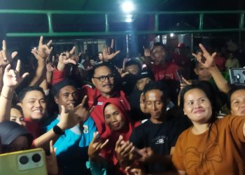 Masyarakat Bantik Sambut Hangat Kedatangan Paslon Bupati LIMI-WELTY