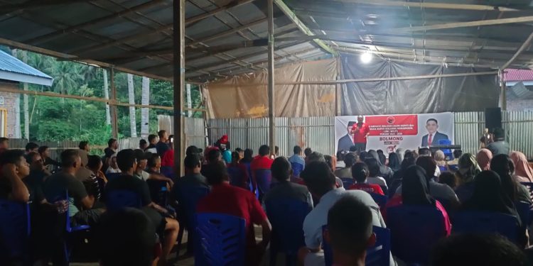 Dapat Sambutan Hangat, Limi-Welty Siap Buka Akses Jalan Kebun untuk Petani Nenas