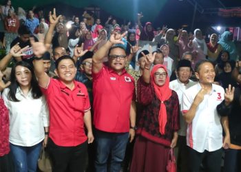 Pasangan Limi-Welty Disambut Ribuan Warga Otam Barat, Program Sapi Per KK dan Pohon Kalau sangat Diminati