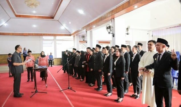 Sekda Kotamobagu Lantik 30 Pejabat Fungsional Auditor Ahli Pertama