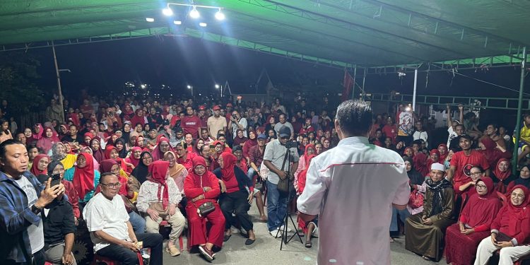 Membludak, Paslon Limi Mokodompit dan Welty Komaling Disambut Antusias Masyarakat Bolaang Timur