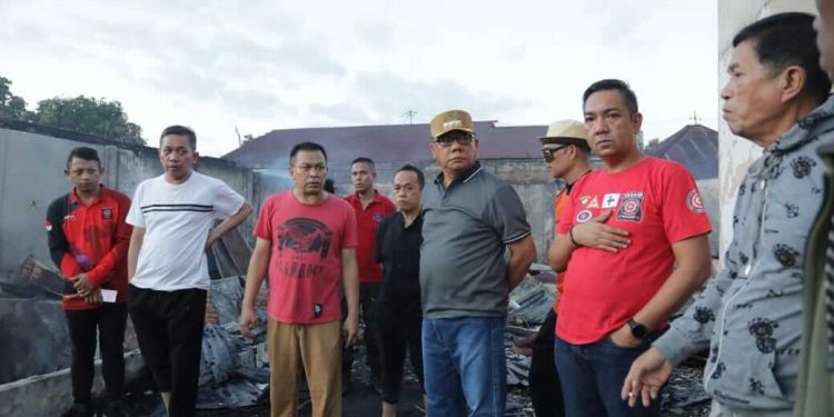 Pj. Walikota Kotamobagu Tinjau Kebakaran di Gogagoman