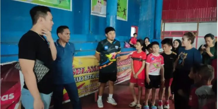 Jelang Manado Open Tournament dr. Weny Gaib Pantau Latihan Club PB Loku Kotamobagu