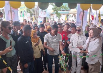 Hujan Deras, Tak Menurunkan Semangat Warga Hadiri Peresmian Posko The Winner Di Matali