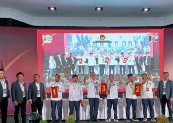 KPU Bolmong Gelar Rapat Pleno Pengundian dan Penetapan Nomor Urut Paslon Bupati dan Wakil Bupati