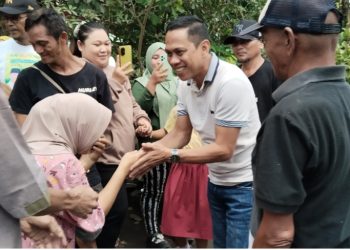 Penyerahan Bantuan RSB untuk Korban Pengusiran di Mongkonai, Disaksikan Langsung oleh Dr. Weny Gaib