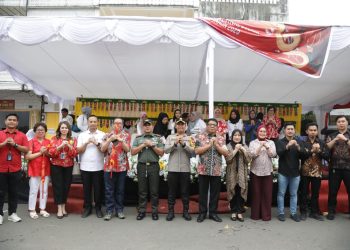 Abdullah Mokoginta Menghadiri dan Melepas Peserta Festival Budaya dan Cap Go Meh