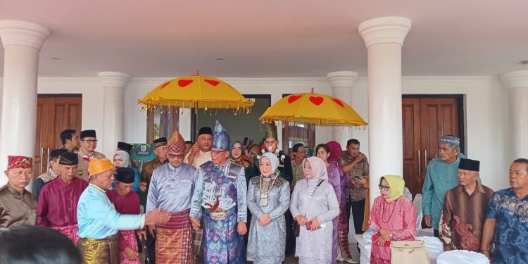 Abdullah Mokoginta Tinggalkan Rudis Dengan Prosesi Adat Poponagan Kon Komalig Moloben