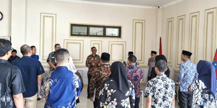 Bupati Oskar Mulai Rotasi Pejabat di Pemkab Boltim