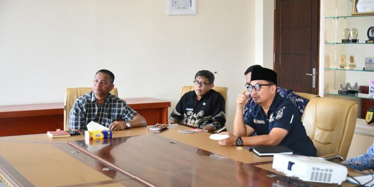 Bupati Boltim Gelar Rapat Pembahasan Tapal Batas