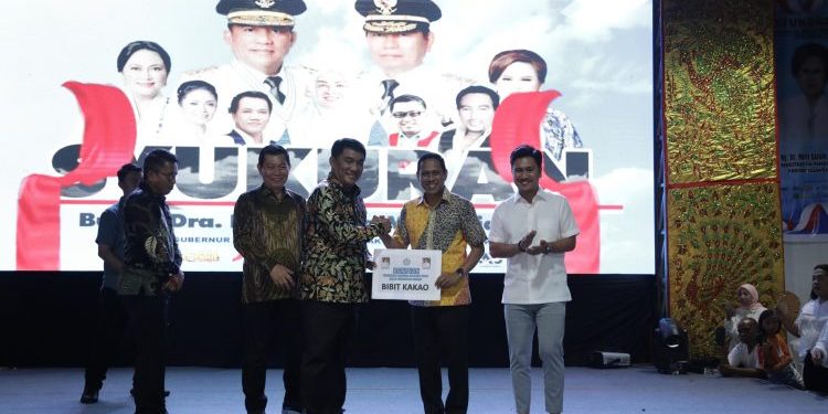 Weny-Rendy Terima Bantuan Kursi Roda dan Bibit Kakao dari Gubernur Sulawesi Utara