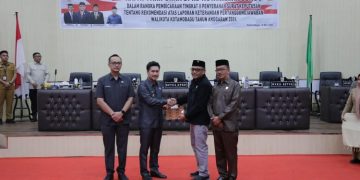 Rendy V Mangkat Hadiri Paripurna Tingkat II Penyerahan SK Rekomendasi LKPJ Wali Kota T.A 2024