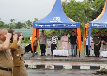 Wali Kota Lepas Peserta Lomba Gerak Jalan dalam Rangka HUT ke-80 Kemerdekaan RI