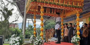 Wawali Pimpin Upacara Hari Guru Nasional dan HUT Korpri ke-54 di Kotamobagu